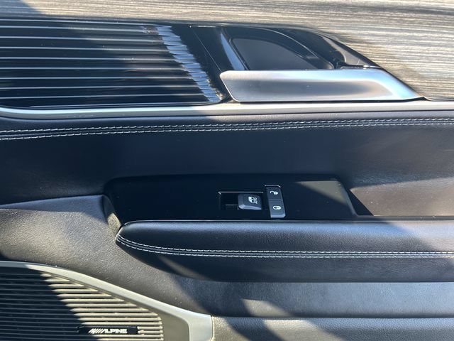 Used 2023 Jeep Wagoneer Series II AWD/4WD image 23