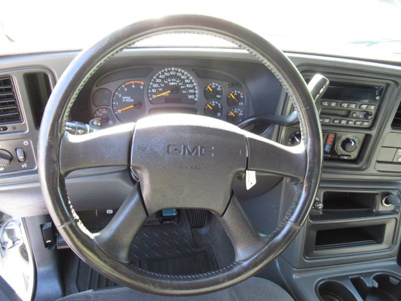 Used 2004 GMC Sierra 2500 SLE w/ Heavy-Duty Power Package image 20