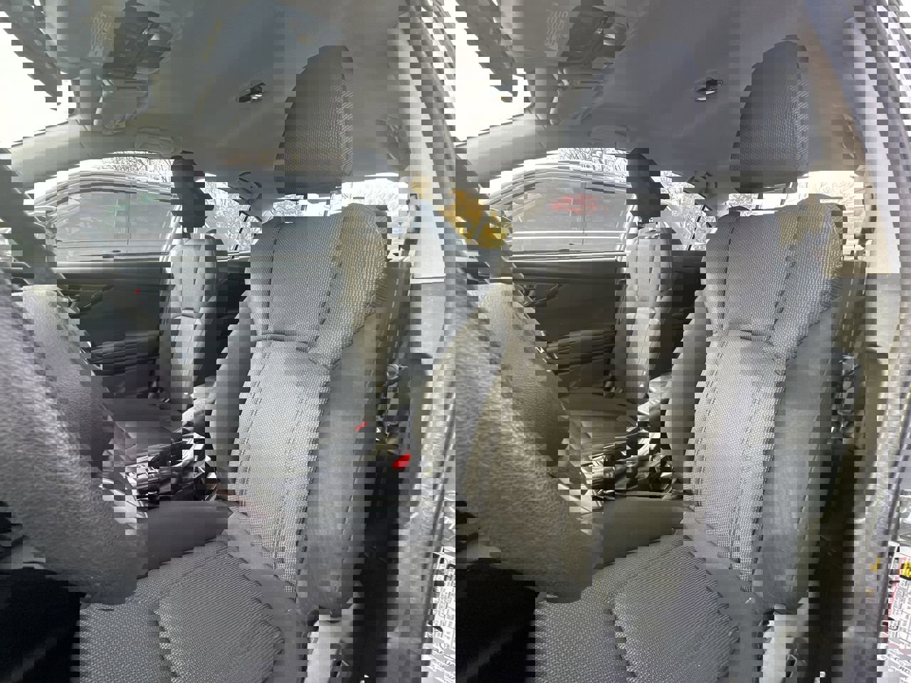 Used 2021 Subaru Impreza 2.0i Premium image 2