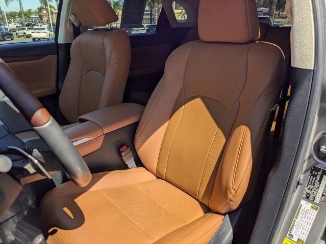 Used 2022 Lexus RX 350 FWD w/ Accessory Package (A2) image 11