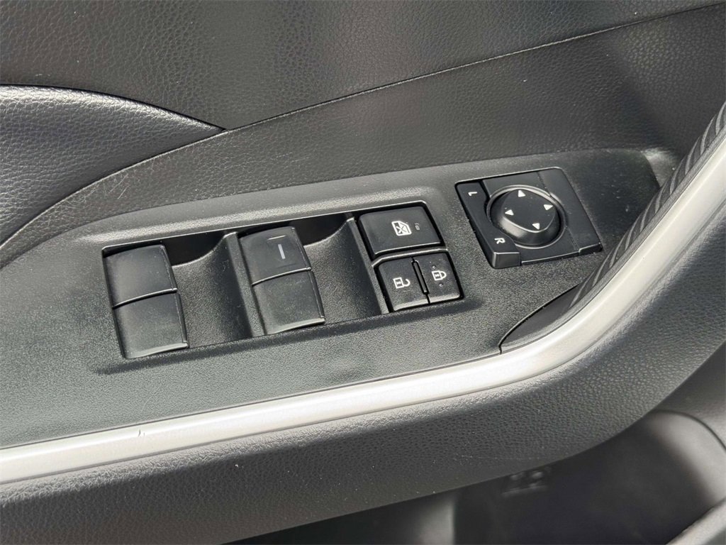 Used 2025 Toyota RAV4 LE image 17