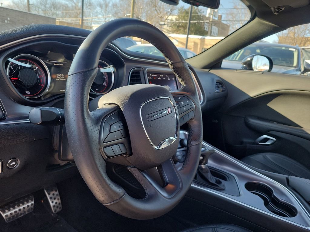 Certified 2018 Dodge Challenger R/T Scat Pack w/ Driver Convenience Group image 16