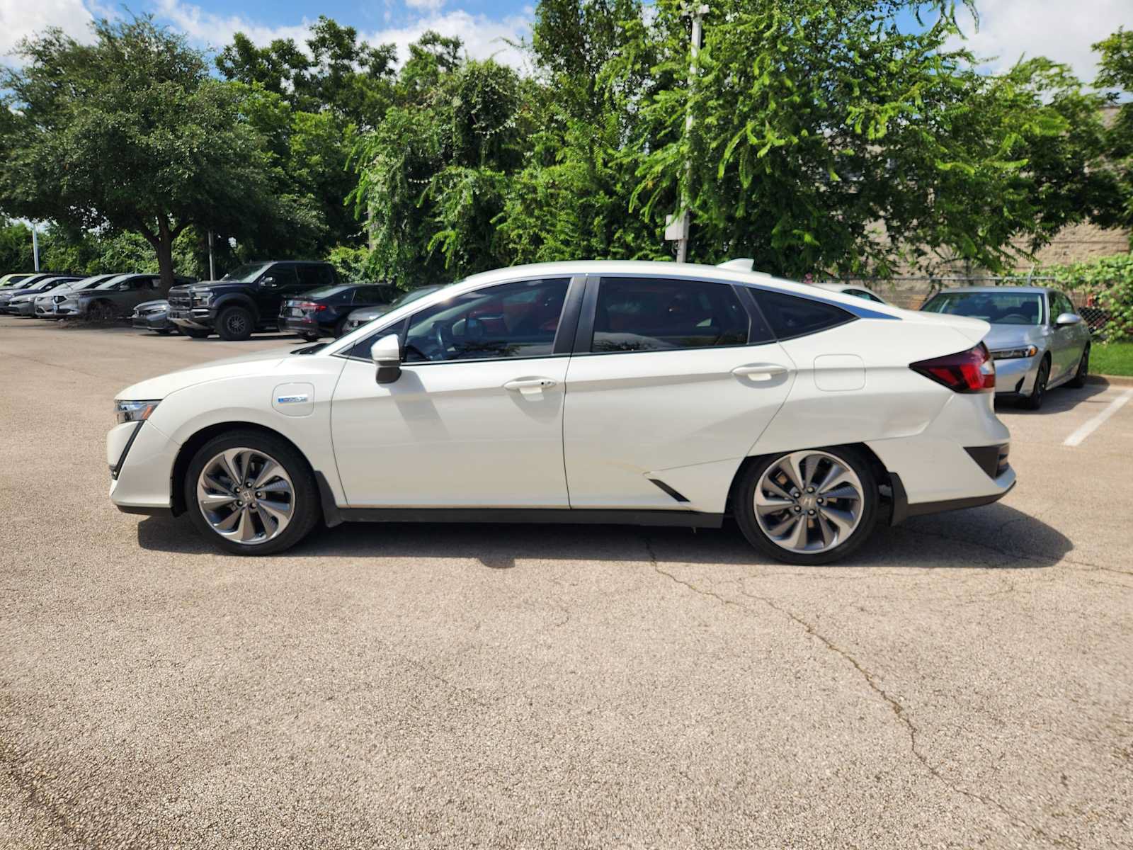 Used 2018 Honda Clarity Touring image 4