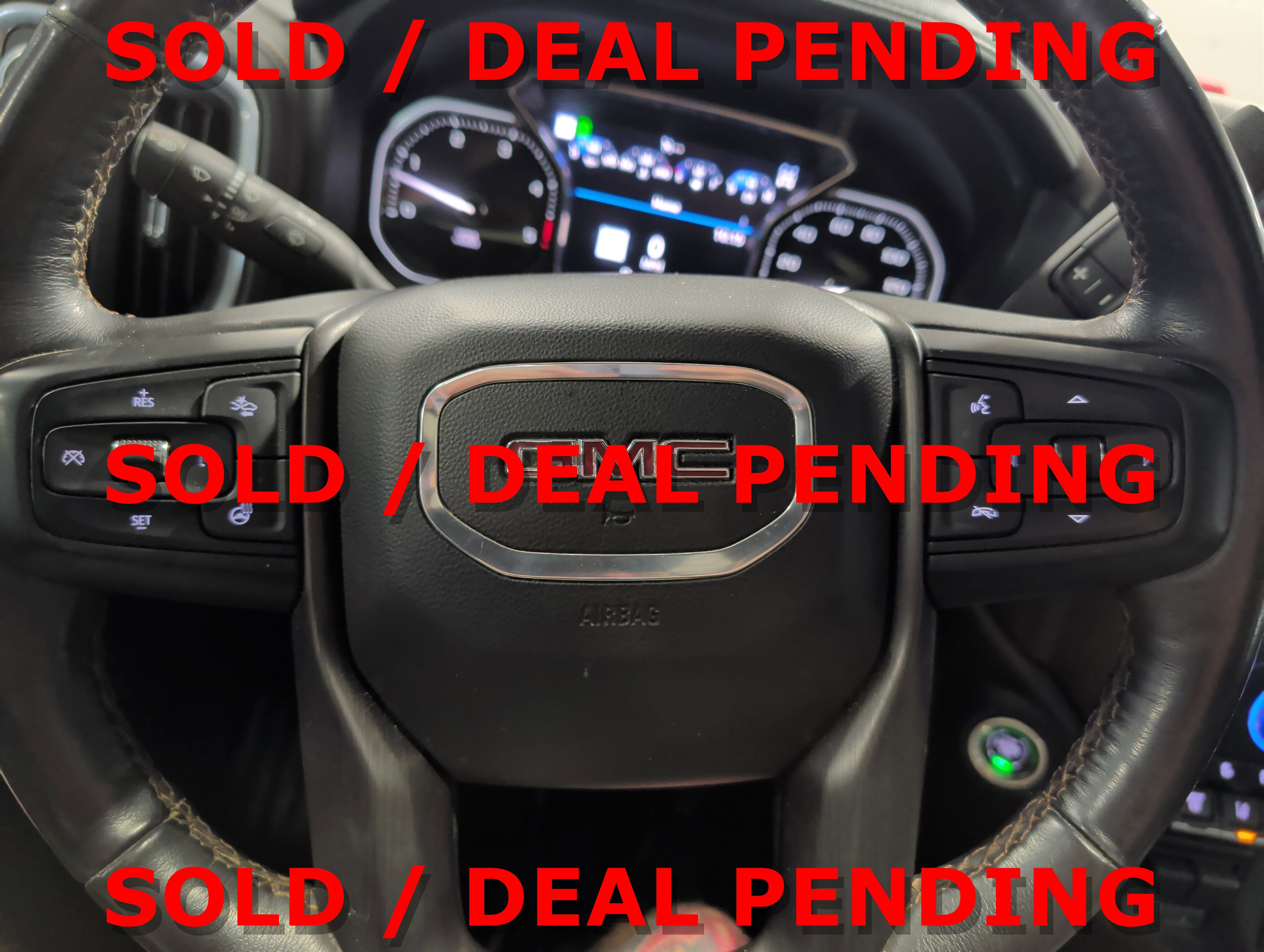 Used 2022 GMC Sierra 2500 AT4 w/ AT4 Premium Plus Package AWD/4WD image 11
