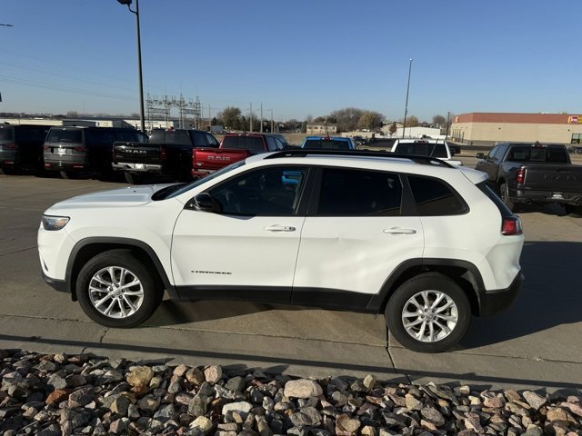 Used 2022 Jeep Cherokee Latitude Lux image 4