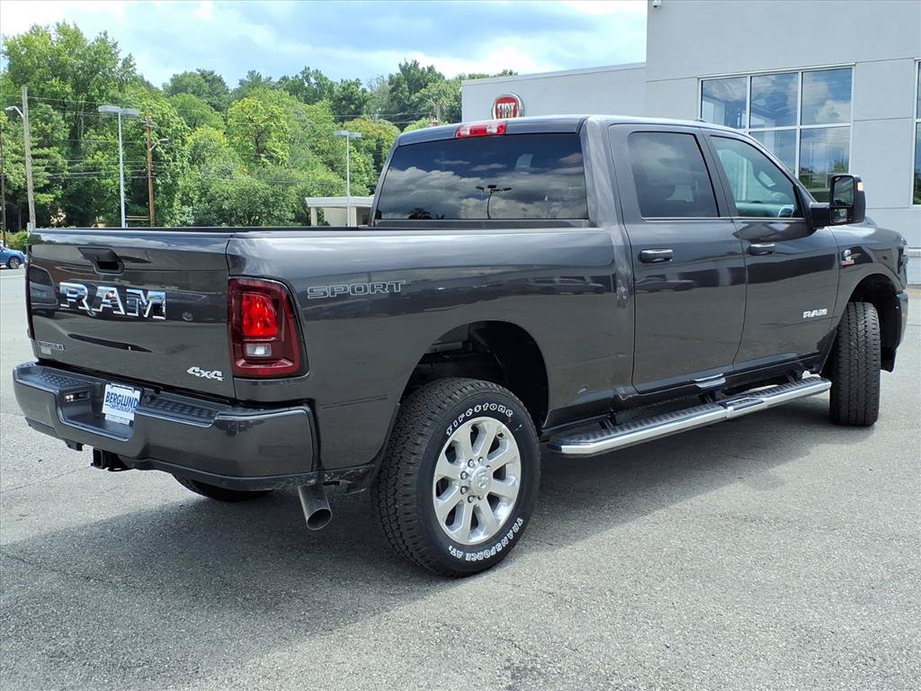 New 2026 RAM 2500 Big Horn AWD/4WD image 4