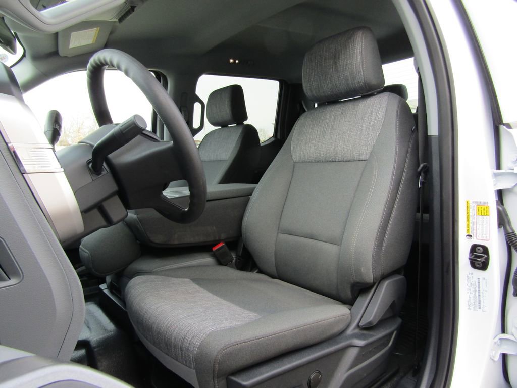 Used 2025 Ford F450 XLT w/ 360-Degree Camera Package image 17