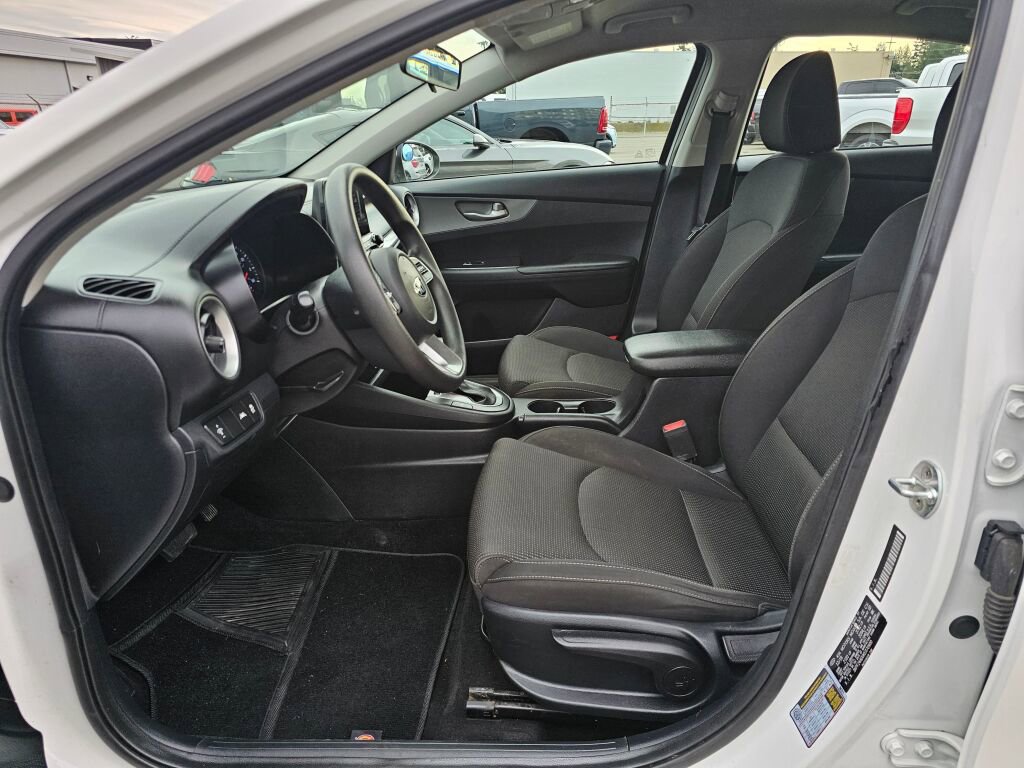 Used 2019 Kia Forte LXS image 17