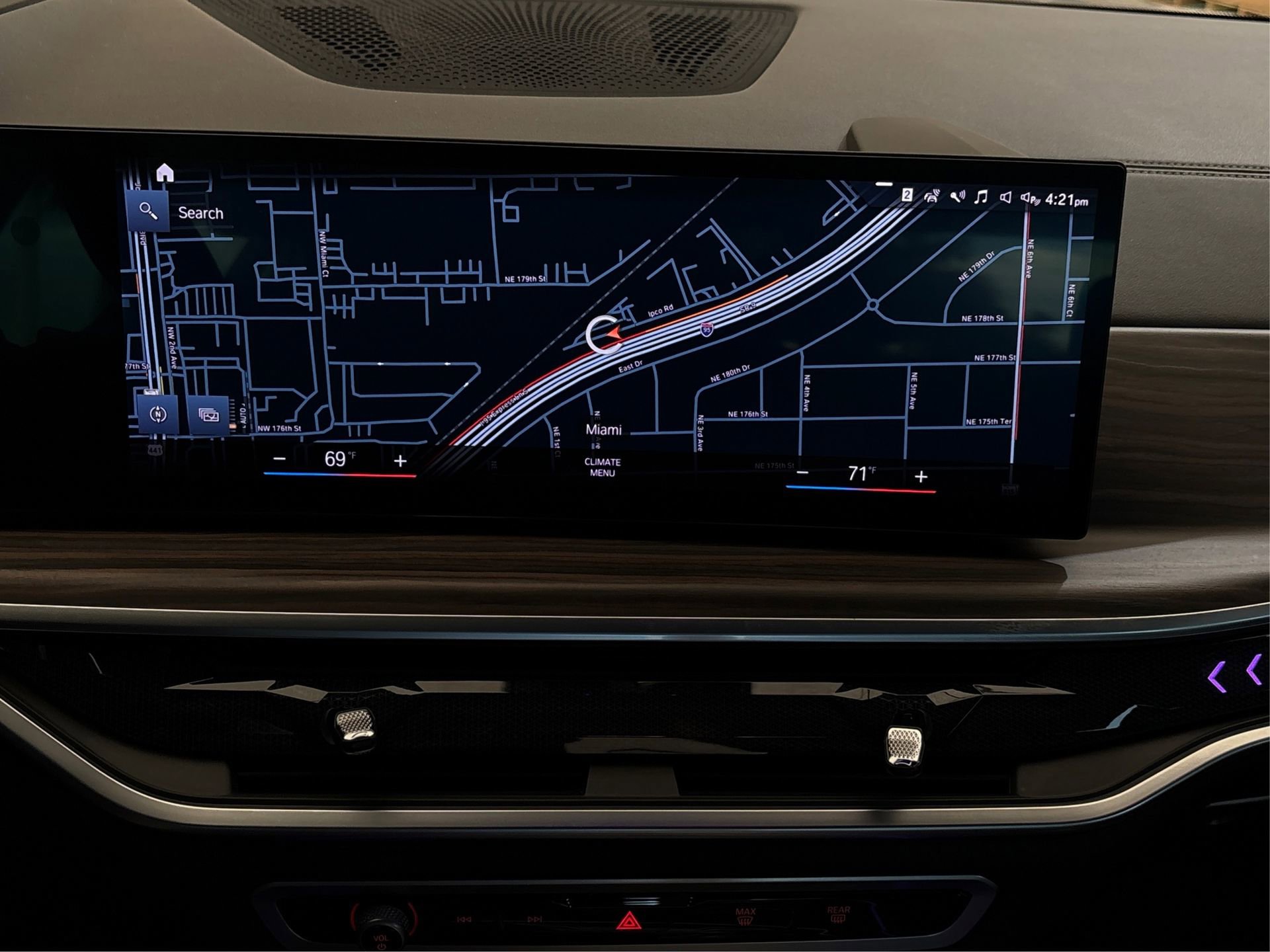 Used 2023 BMW X7 xDrive40i w/ M Sport Package image 24