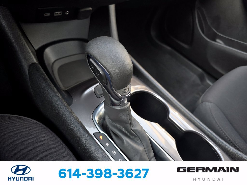 Used 2022 Chevrolet Malibu LS FWD image 25