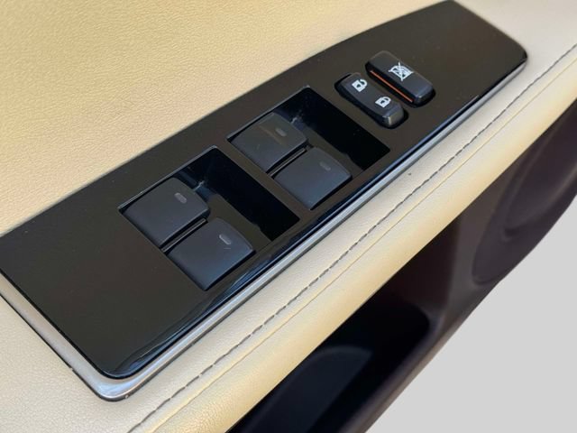 Used 2018 Lexus ES 350 w/ Premier Package FWD image 22