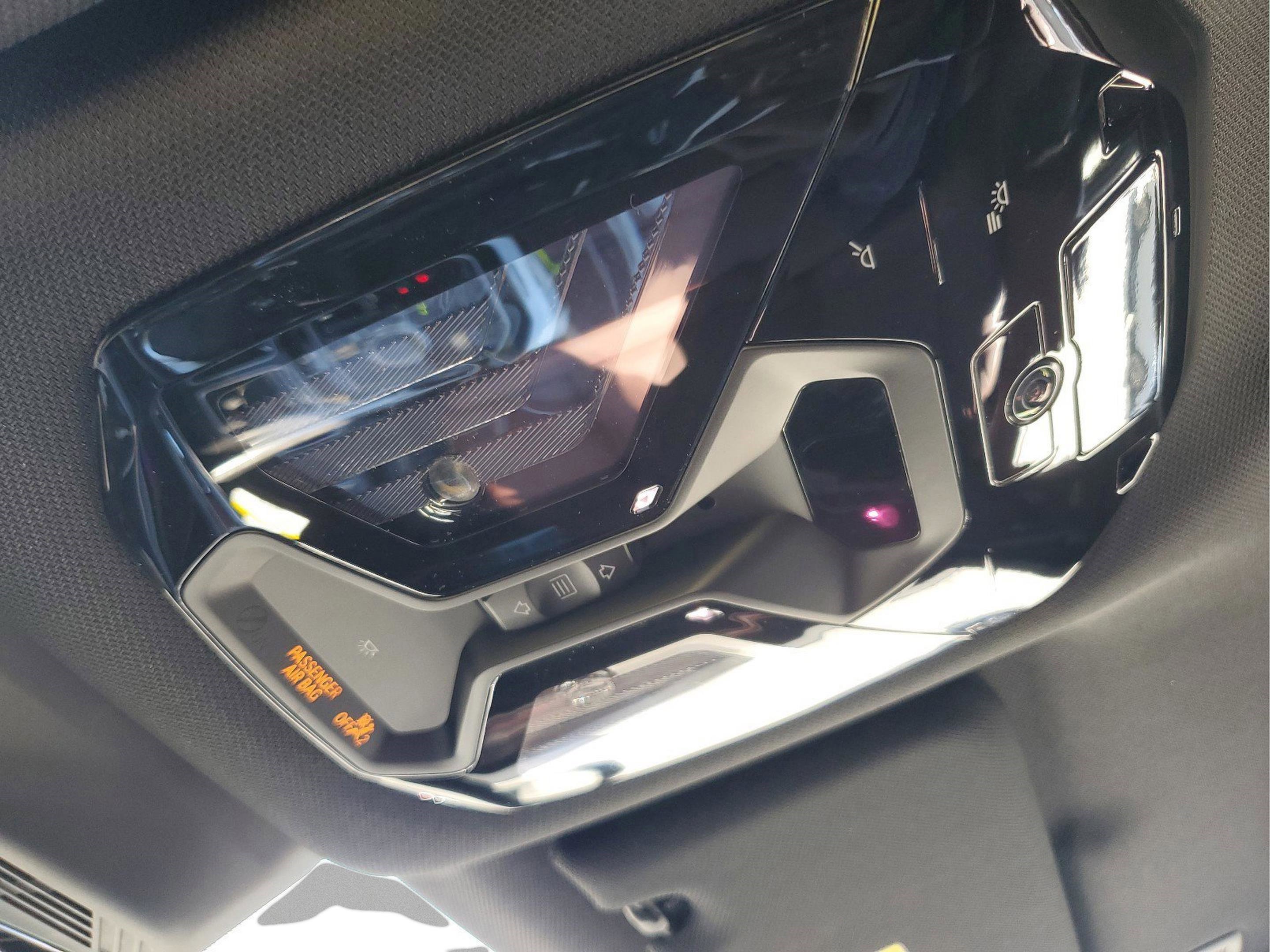 Used 2025 BMW 750e xDrive 750e xDrive image 33