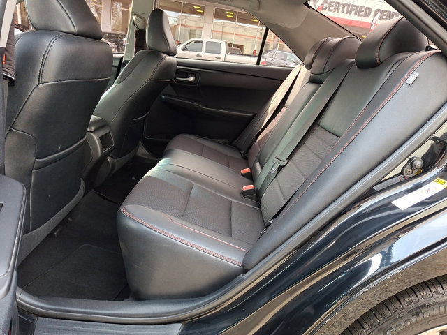 Used 2016 Toyota Camry SE FWD image 10