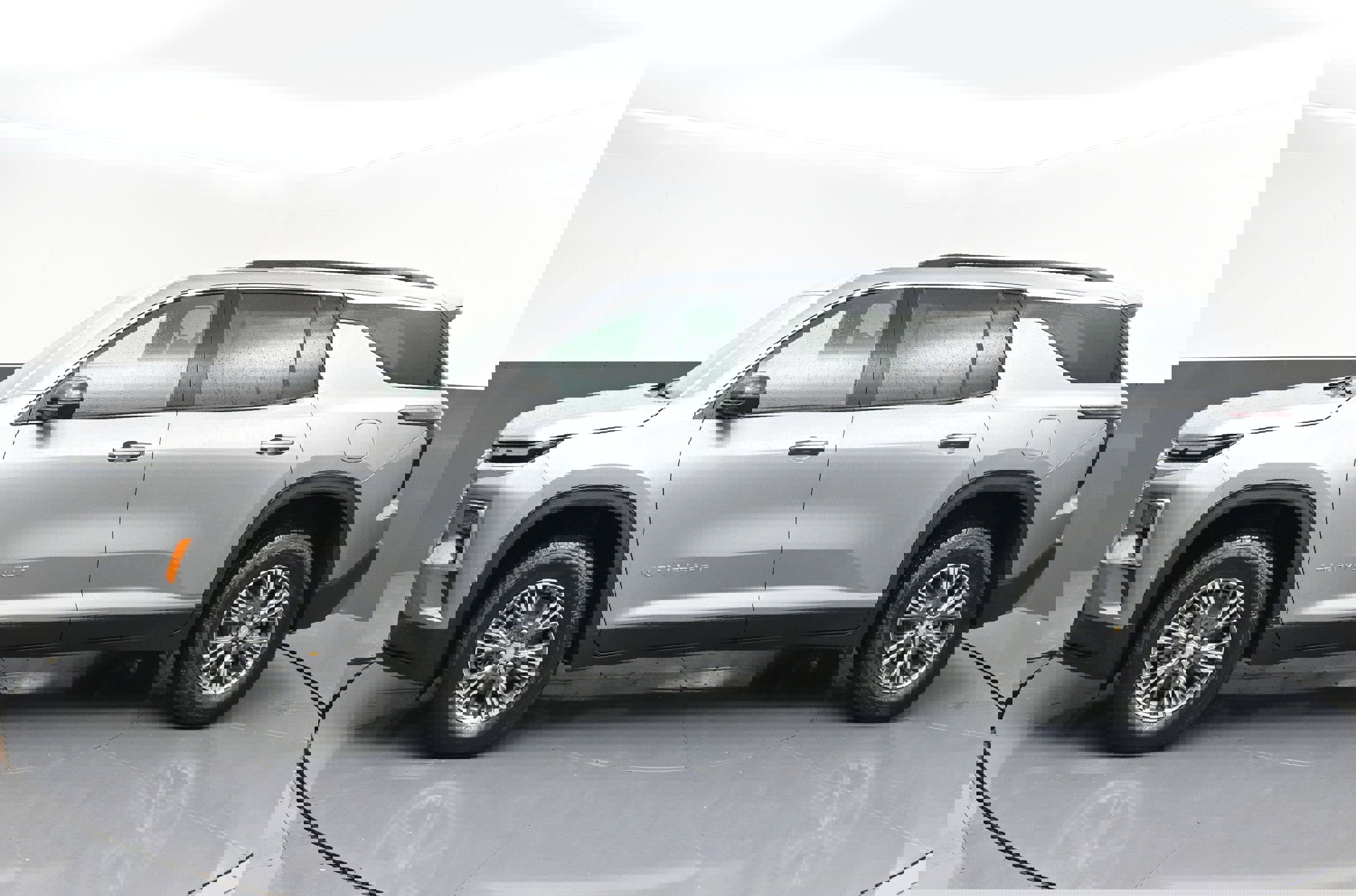 New 2026 Chevrolet Traverse LT FWD image 4