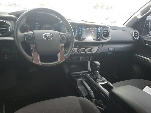 Used 2019 Toyota Tacoma TRD Sport w/ Technology Package AWD/4WD image 9