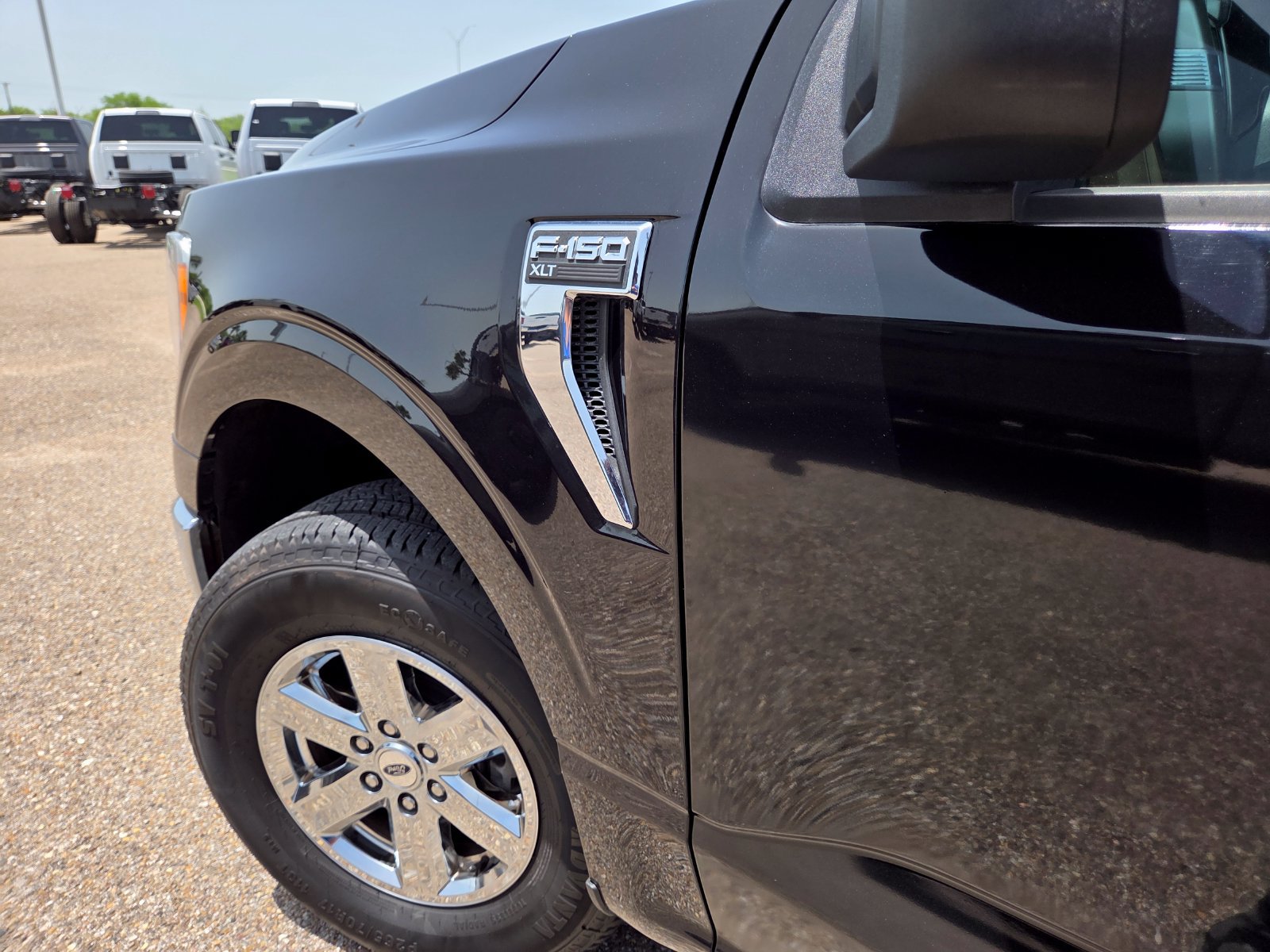 Used 2021 Ford F150 XLT AWD/4WD image 11