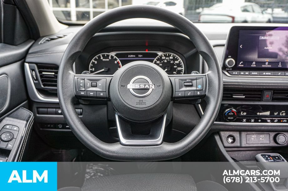 Used 2024 Nissan Rogue SV FWD image 27