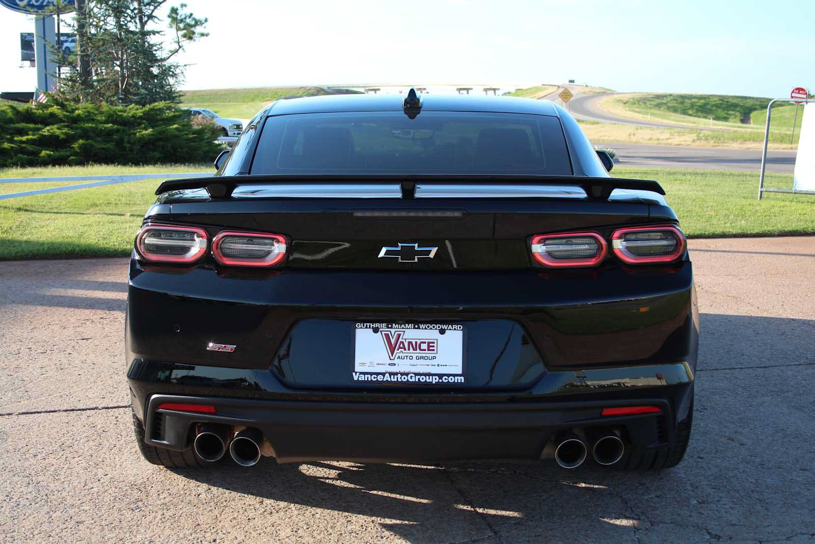 Used 2023 Chevrolet Camaro SS RWD image 10