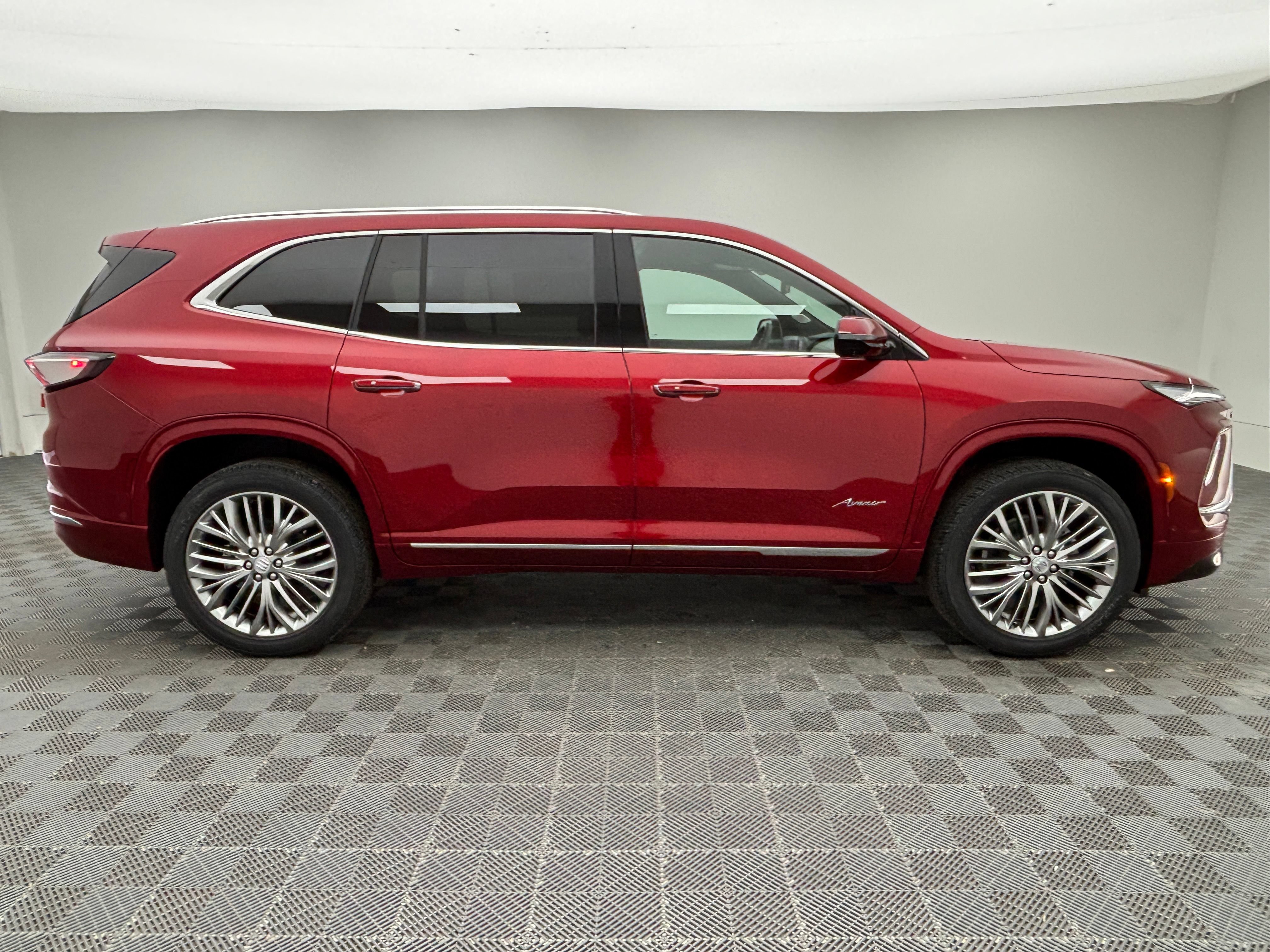 New 2027 Buick Enclave Avenir w/ LPO, Floor Liner Package AWD/4WD image 10