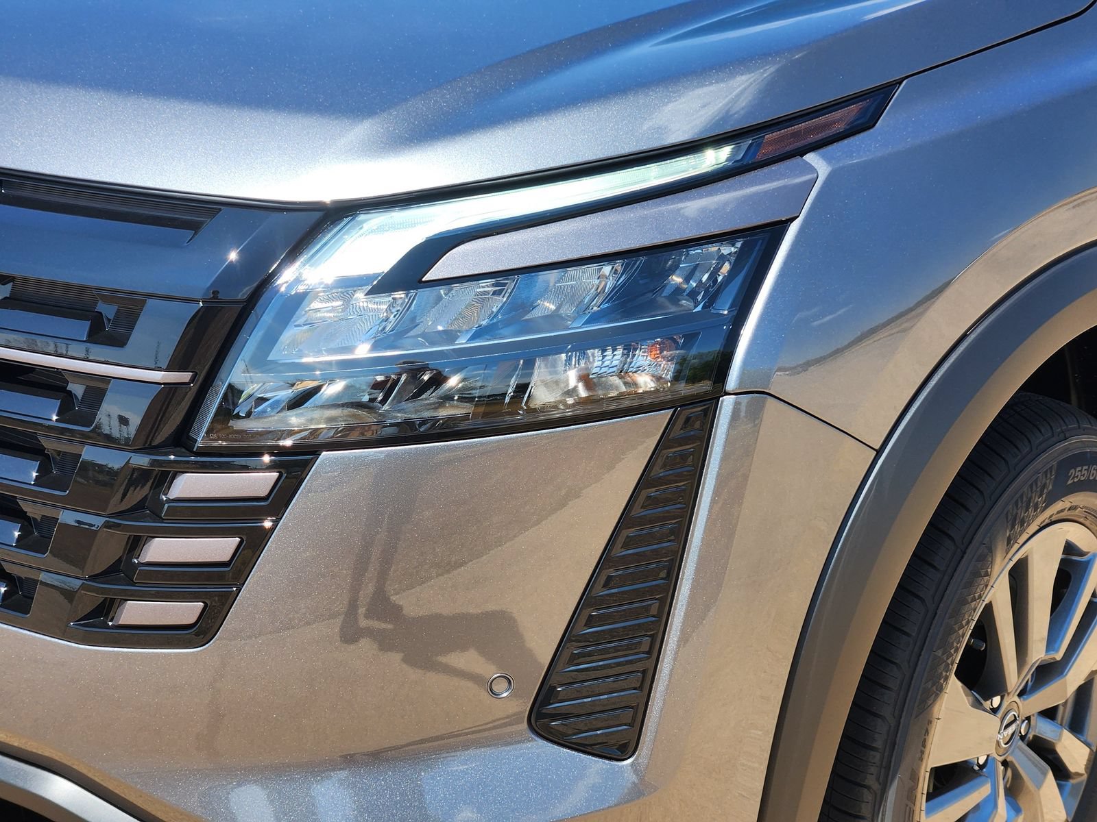 New 2026 Nissan Pathfinder SV FWD image 9