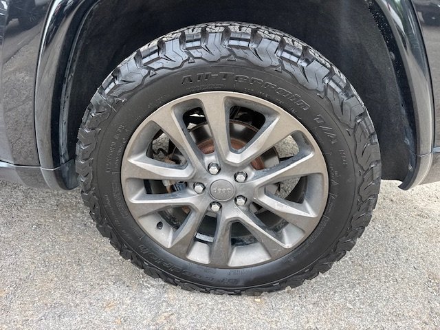 Used 2016 Jeep Grand Cherokee Limited 75th Anniversary AWD/4WD image 9