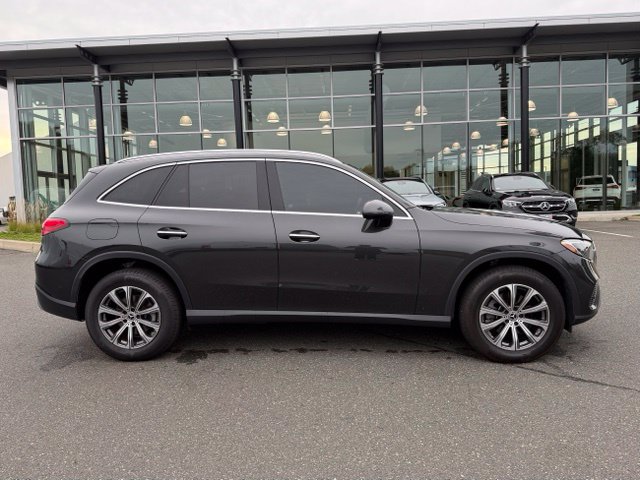 Used 2024 Mercedes-Benz GLC 300 4MATIC image 8