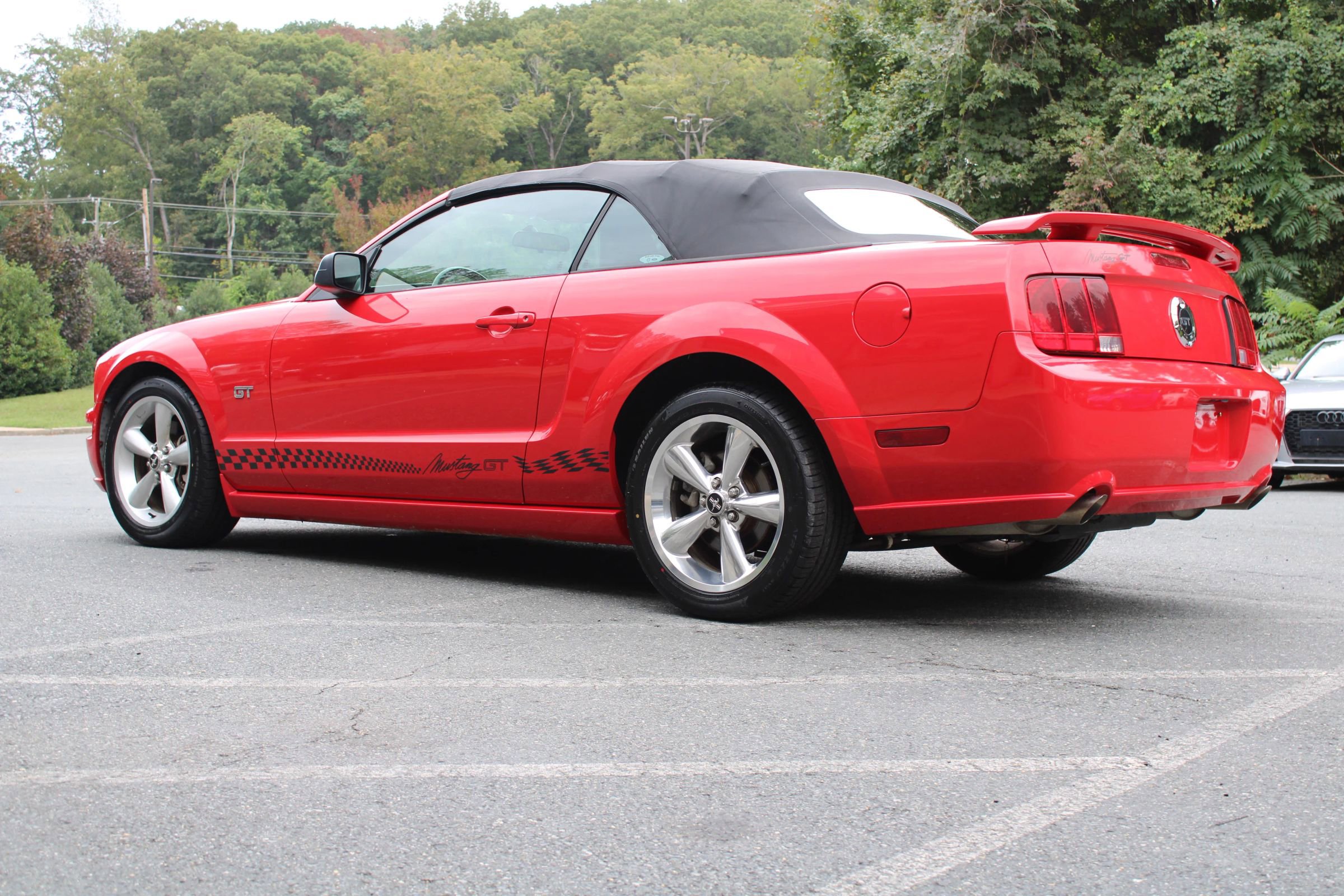 Used 2006 Ford Mustang GT image 7