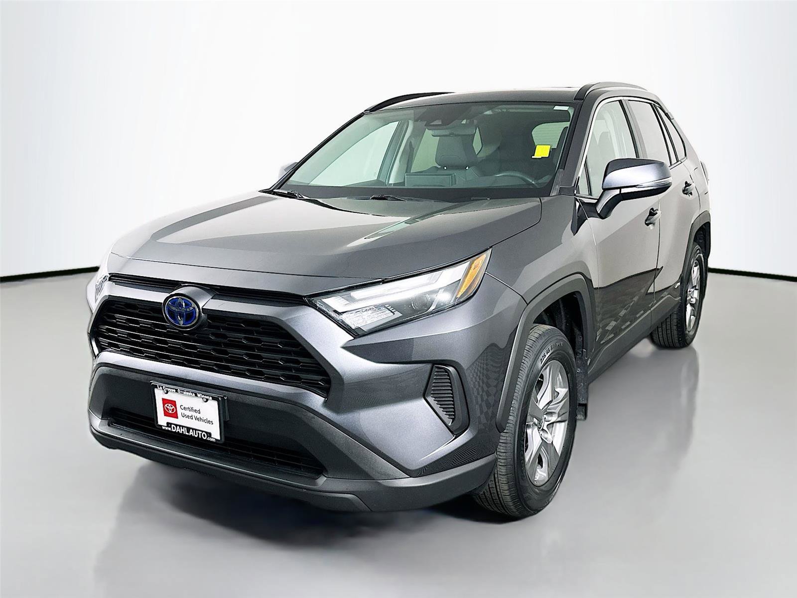 Certified 2023 Toyota RAV4 XLE w/ Convenience Package AWD/4WD image 4