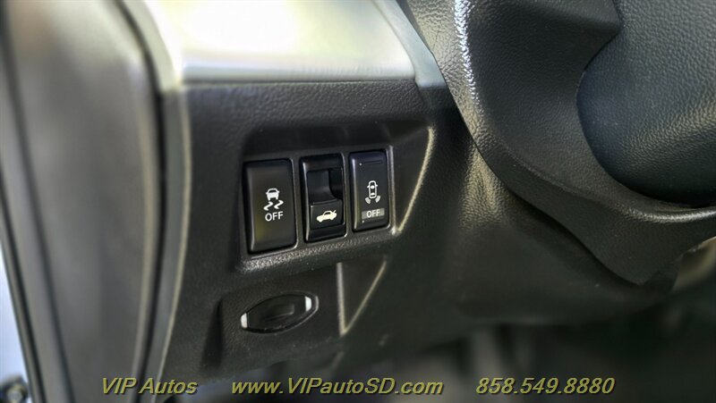 Used 2013 INFINITI G37 Convertible w/ Premium Pkg RWD image 31