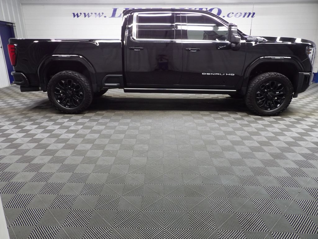 Used 2025 GMC Sierra 2500 Denali Ultimate AWD/4WD video 2