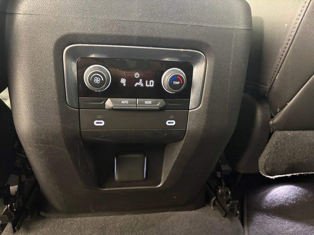 Used 2022 Chevrolet Tahoe Z71 image 44