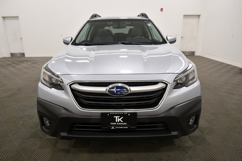 Used 2022 Subaru Outback Premium image 11