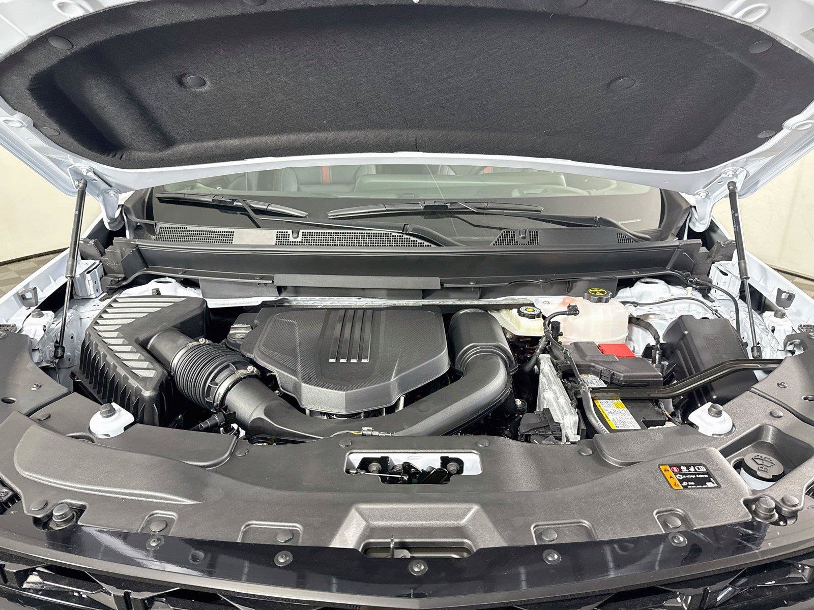New 2027 Chevrolet Traverse RS w/ LPO, Floor Liner Package AWD/4WD image 25
