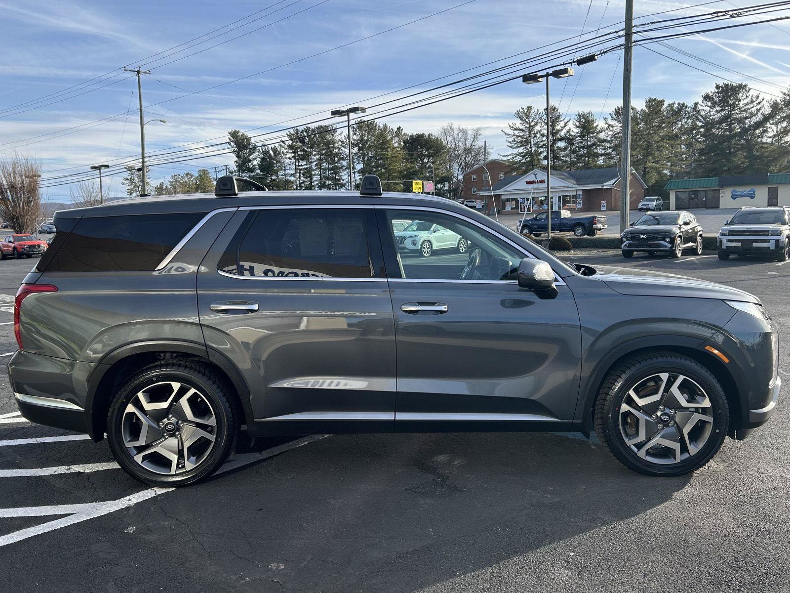 Certified 2023 Hyundai Palisade Limited AWD/4WD image 8
