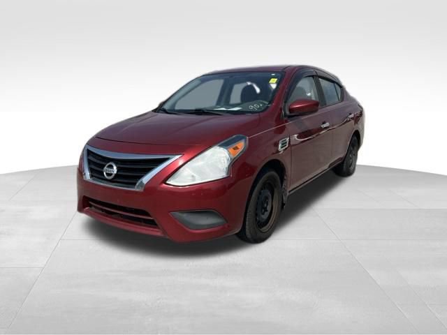 Used 2016 Nissan Versa SV FWD image 3