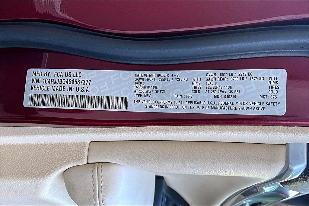 Used 2025 Jeep Grand Cherokee L Limited RWD image 35
