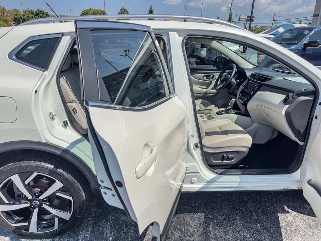 Used 2020 Nissan Rogue Sport SL w/ Premium Package AWD/4WD image 10
