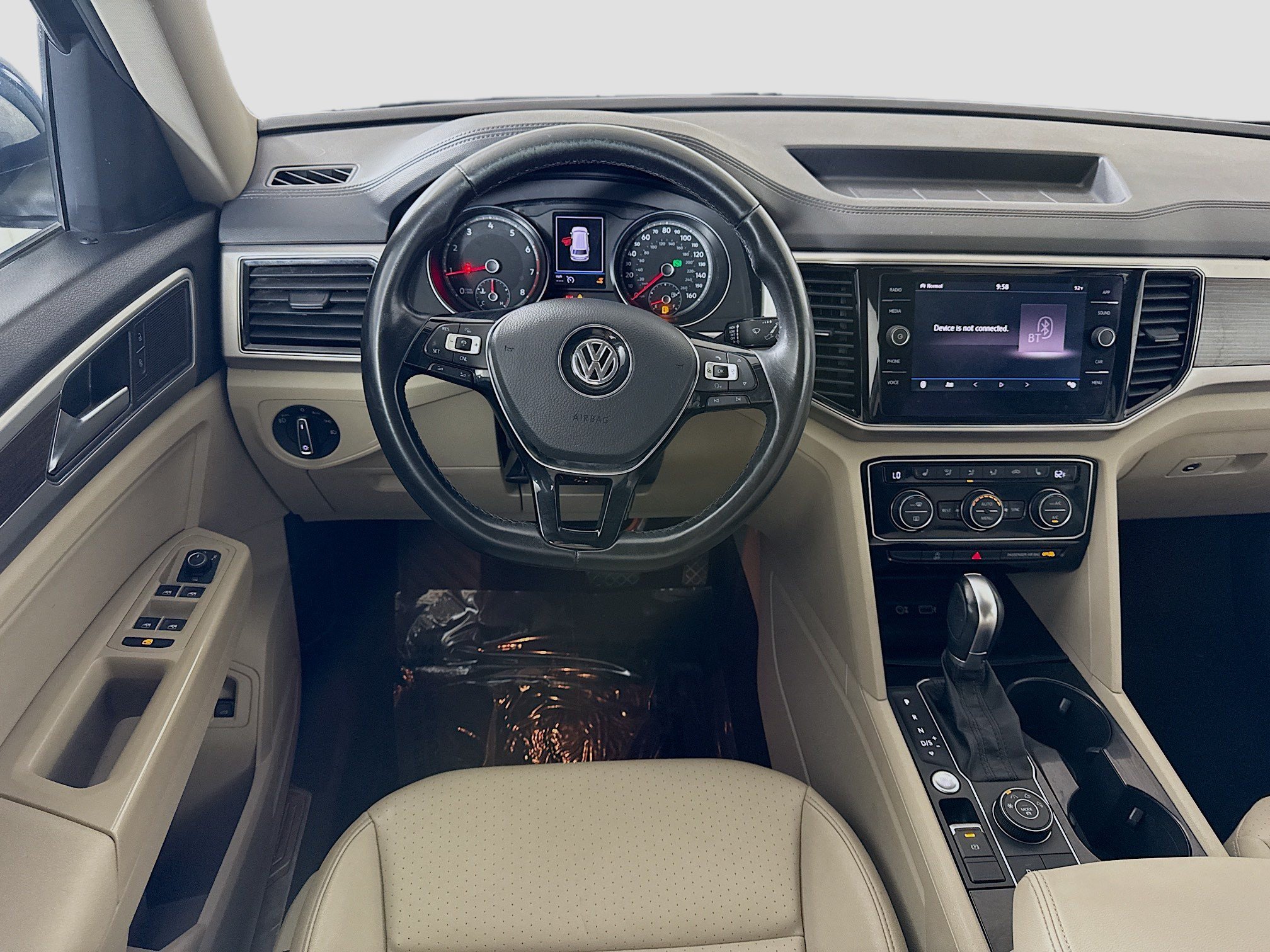 Used 2018 Volkswagen Atlas SEL AWD/4WD image 17