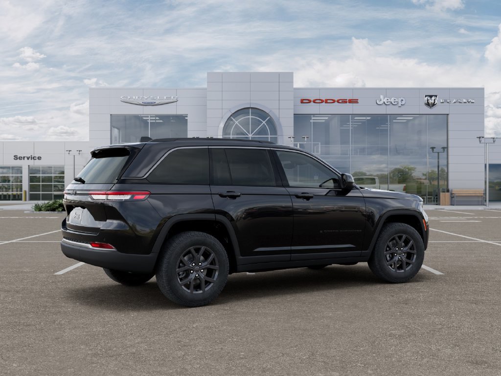New 2027 Jeep Grand Cherokee Altitude AWD/4WD image 4