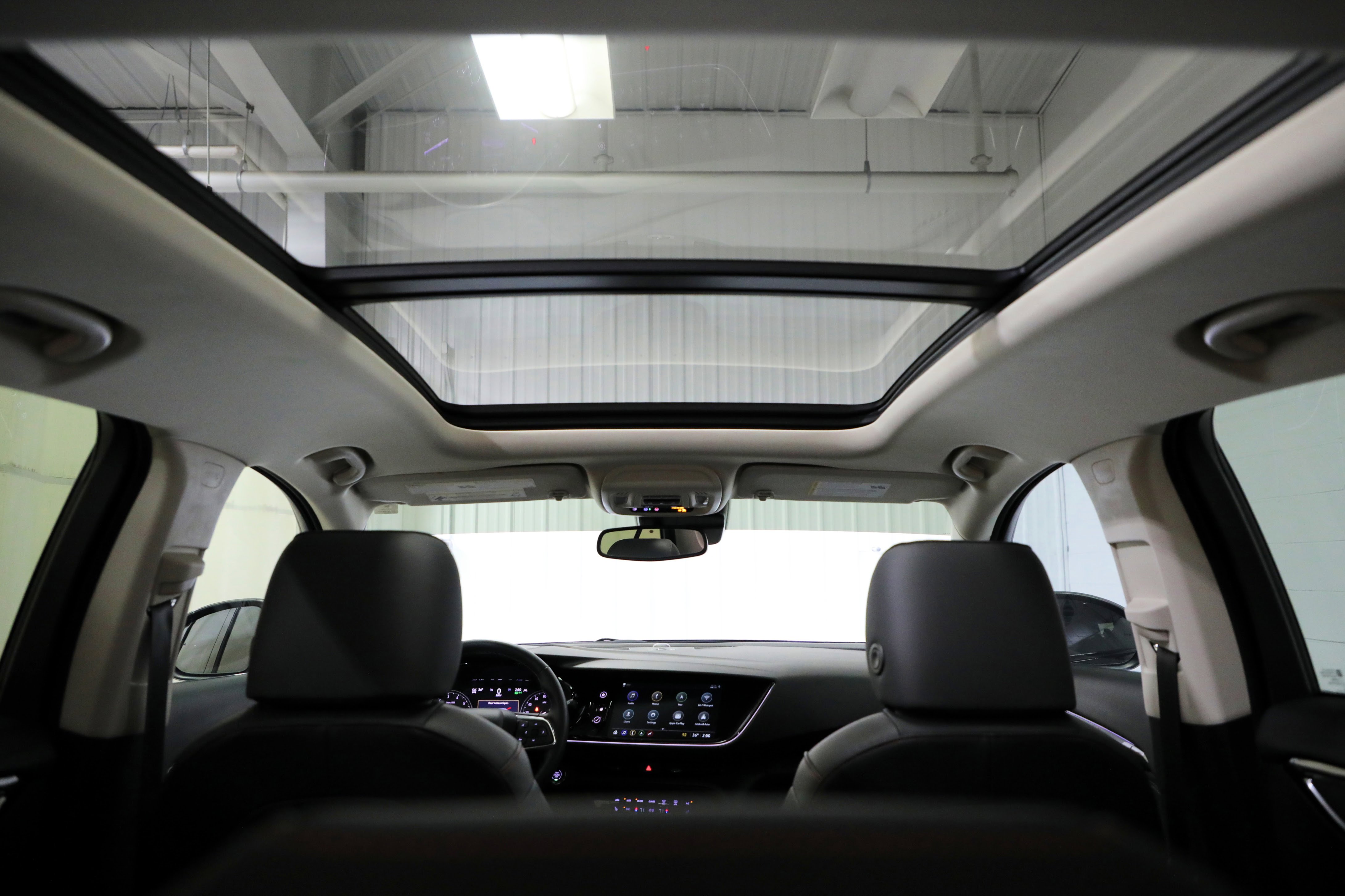 Used 2023 Buick Envision Essence w/ Technology Package I image 8