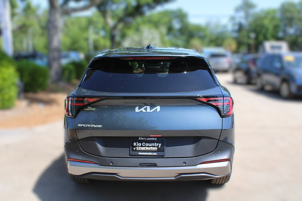 New 2027 Kia Sportage EX FWD image 8