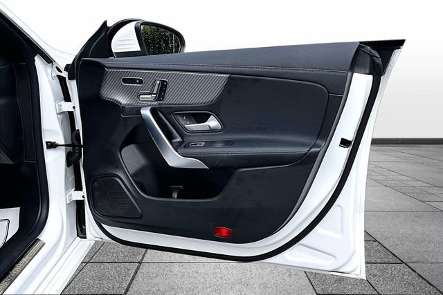Certified 2025 Mercedes-Benz CLA 250 4MATIC image 31