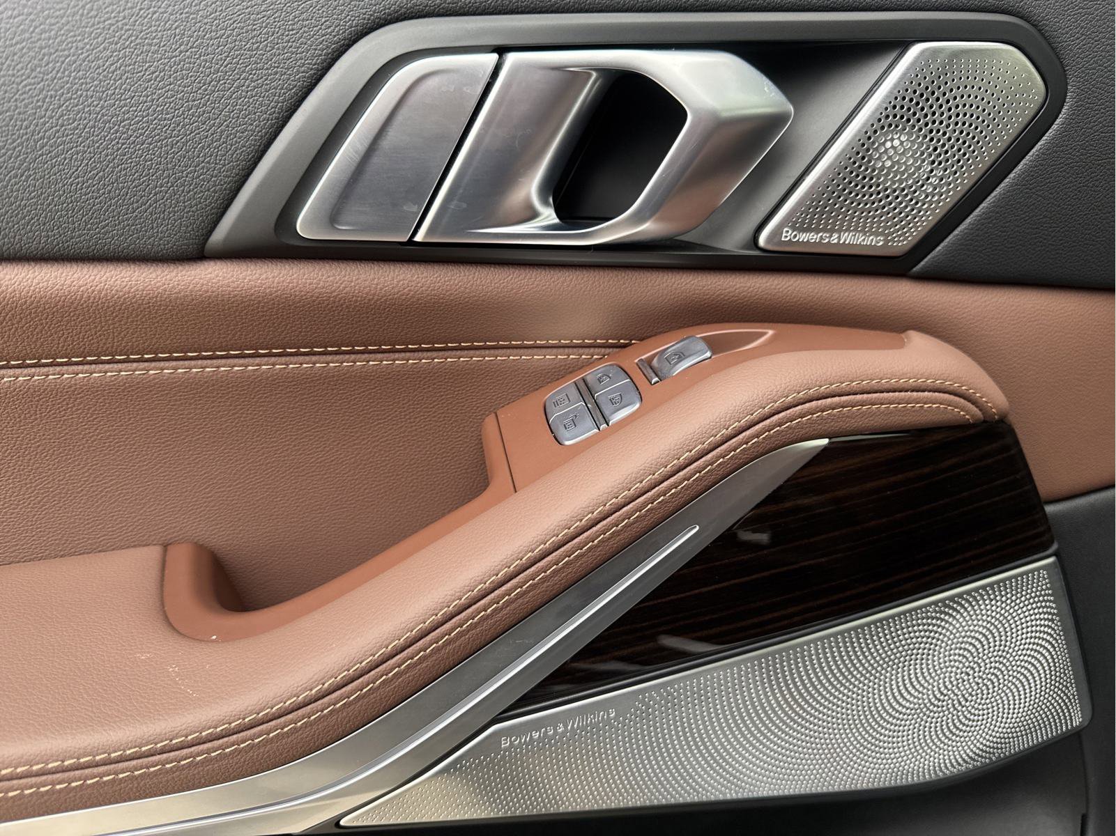 Used 2020 BMW X7 xDrive50i w/ Cold Weather Package image 32