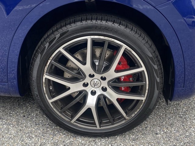 Used 2019 Maserati Levante GTS image 12