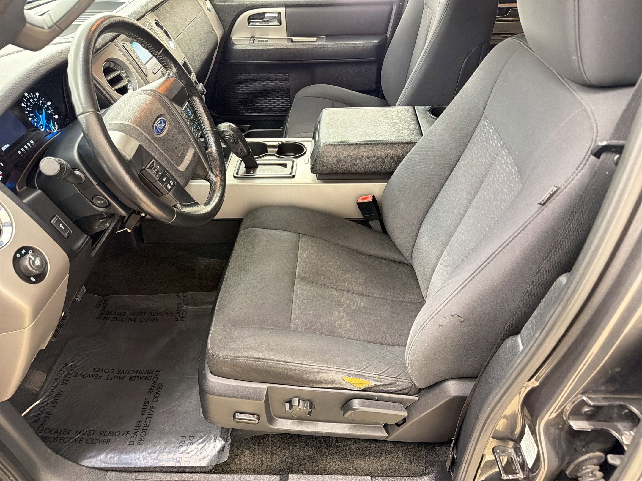Used 2017 Ford Expedition XLT AWD/4WD image 5