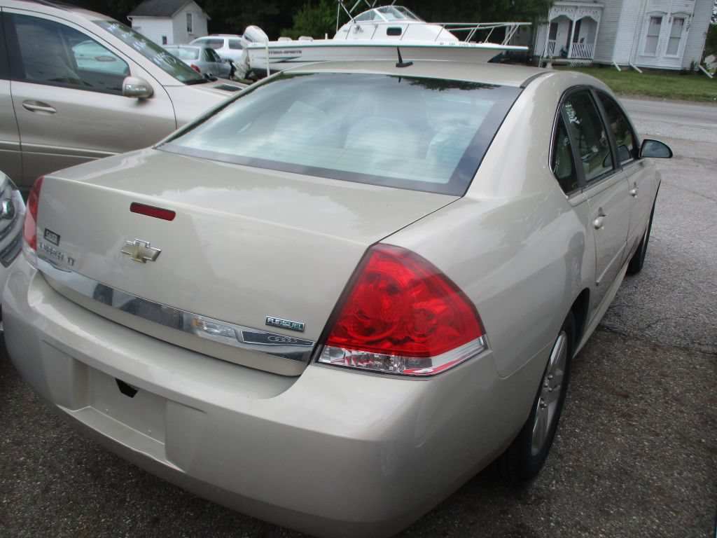 Used 2011 Chevrolet Impala LT FWD image 5