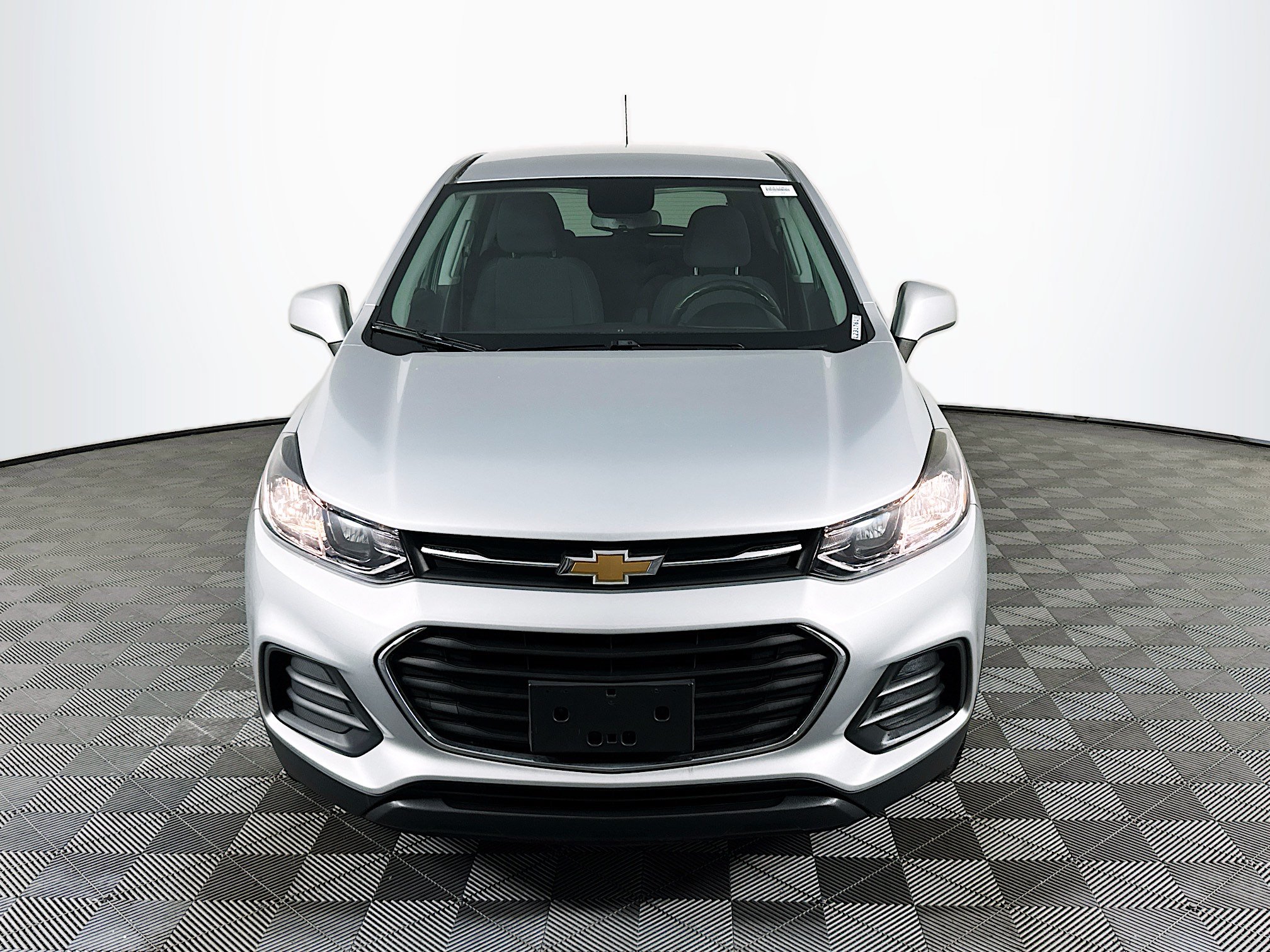 Used 2020 Chevrolet Trax LS w/ Tint and Cruise Package AWD/4WD video 2