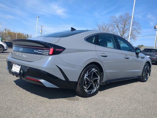 Used 2024 Hyundai Sonata SEL w/ Convenience Package image 4