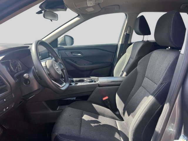 Used 2024 Nissan Rogue SV AWD/4WD image 14