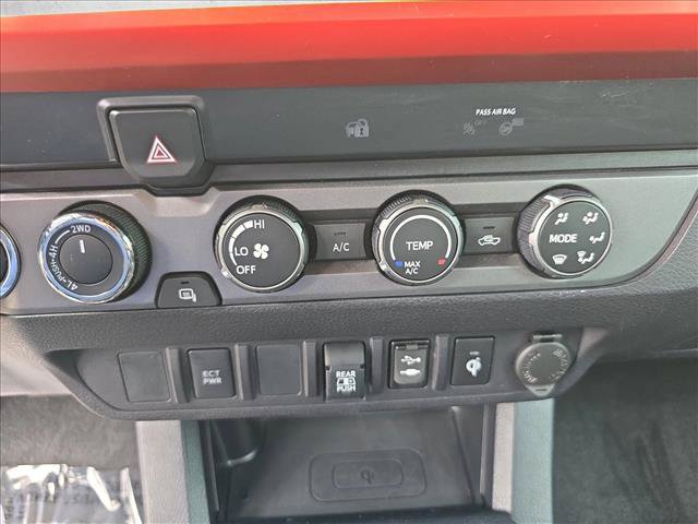 Used 2019 Toyota Tacoma TRD Sport AWD/4WD image 22